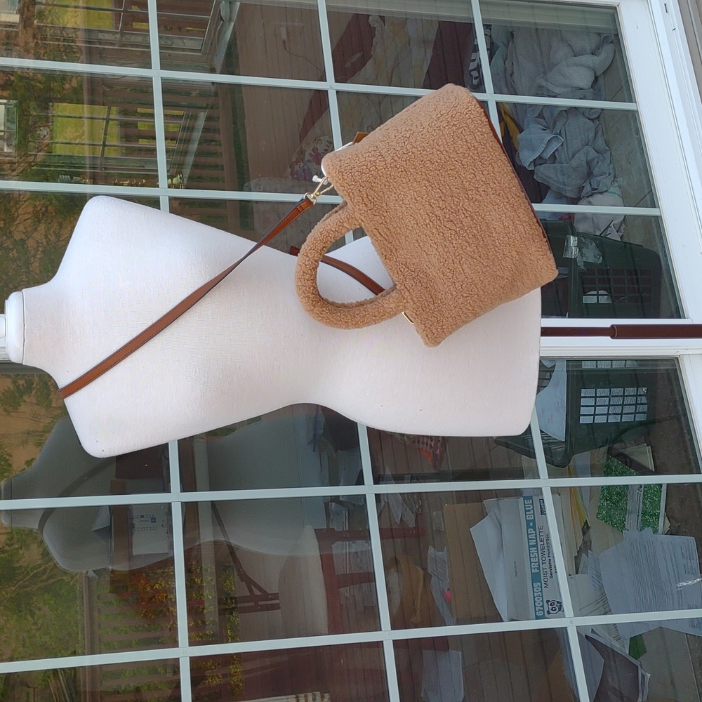 MIX NO. 6 Caiti Satchel. - Picture 15 of 16